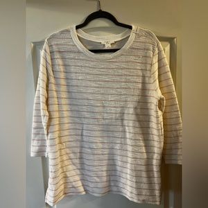 Loft crew neck size small